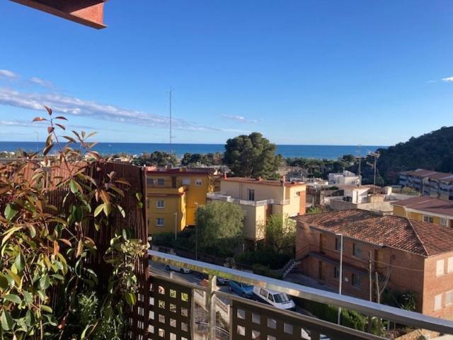 Apartamento Con Vistas Al Mar กาสเตย์เดเฟลส์ ภายนอก รูปภาพ