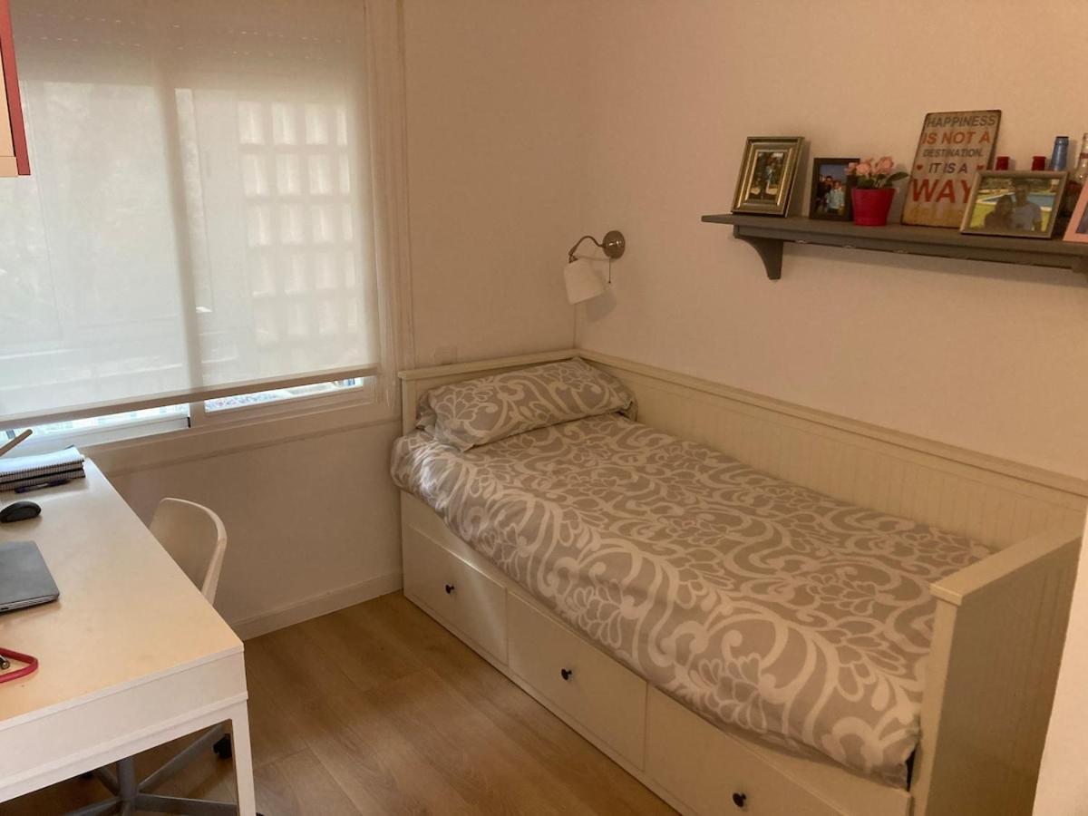 Apartamento Con Vistas Al Mar กาสเตย์เดเฟลส์ ภายนอก รูปภาพ