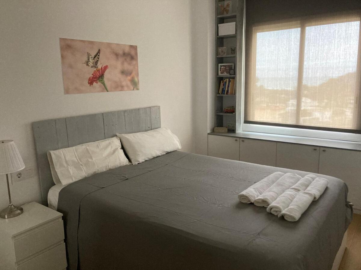 Apartamento Con Vistas Al Mar กาสเตย์เดเฟลส์ ภายนอก รูปภาพ