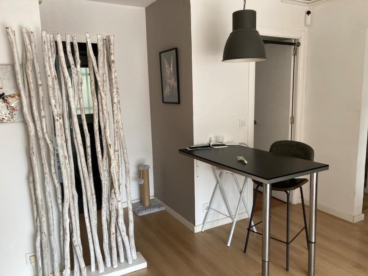 Apartamento Con Vistas Al Mar กาสเตย์เดเฟลส์ ภายนอก รูปภาพ